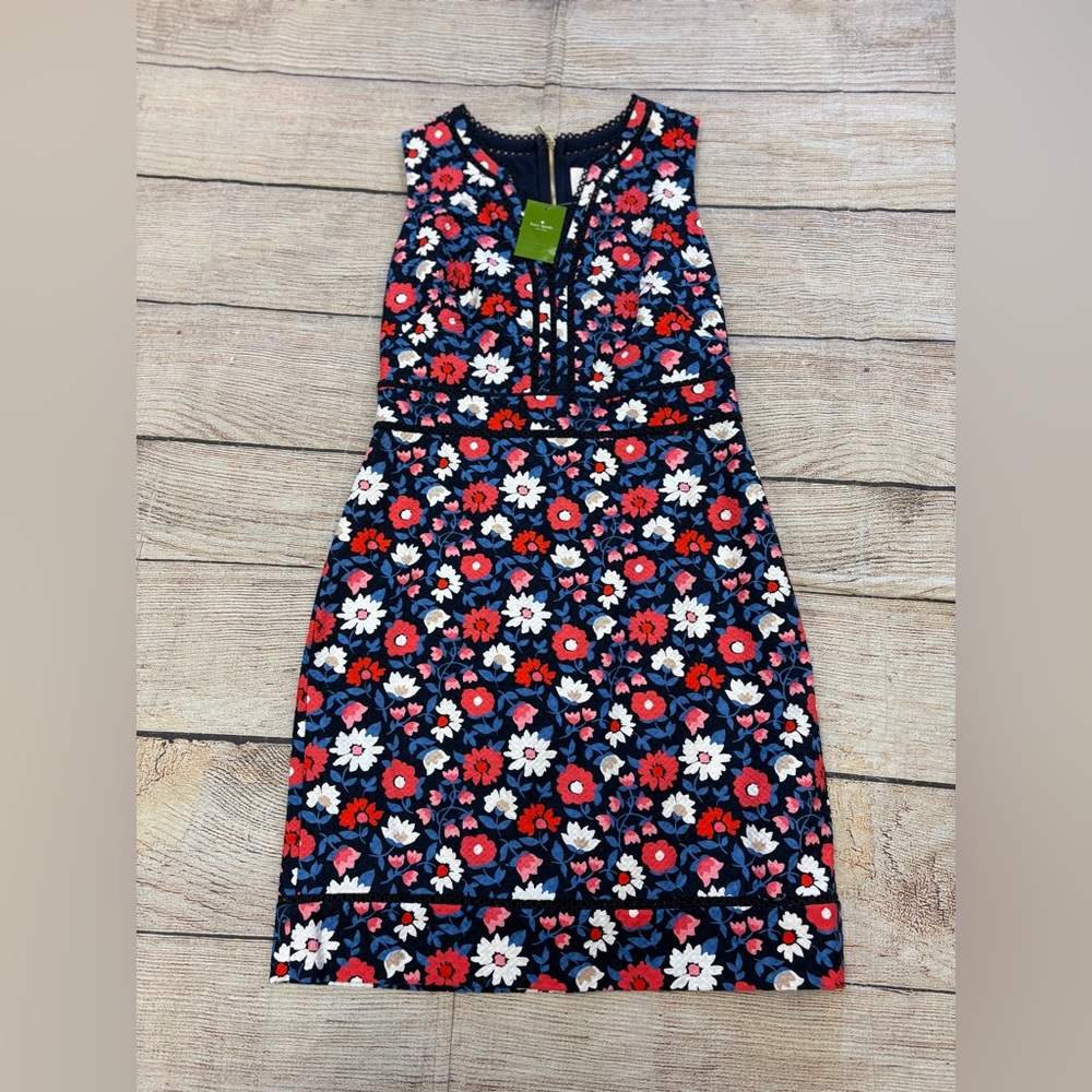 😍NWT Kate Spade floral plant, short sleeve dress zips up back size 6